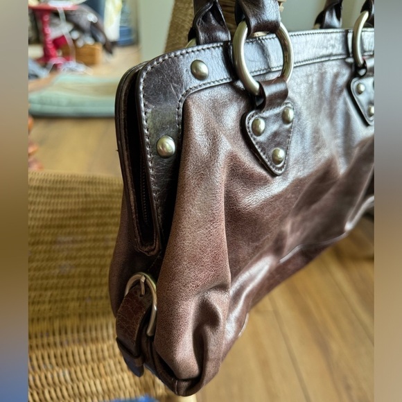 HOBO Brown Weathered Leather Significant Hardware Shoulder Bag - Picture 2 of 9